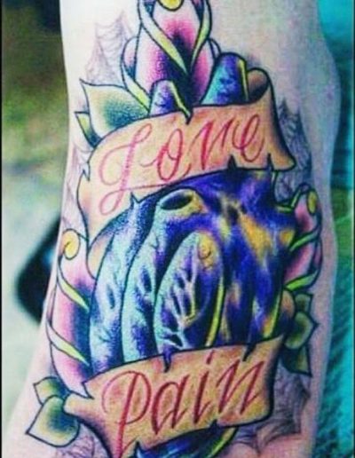 May be a doodle of text that says 'come oTe -Pakla DaiM'